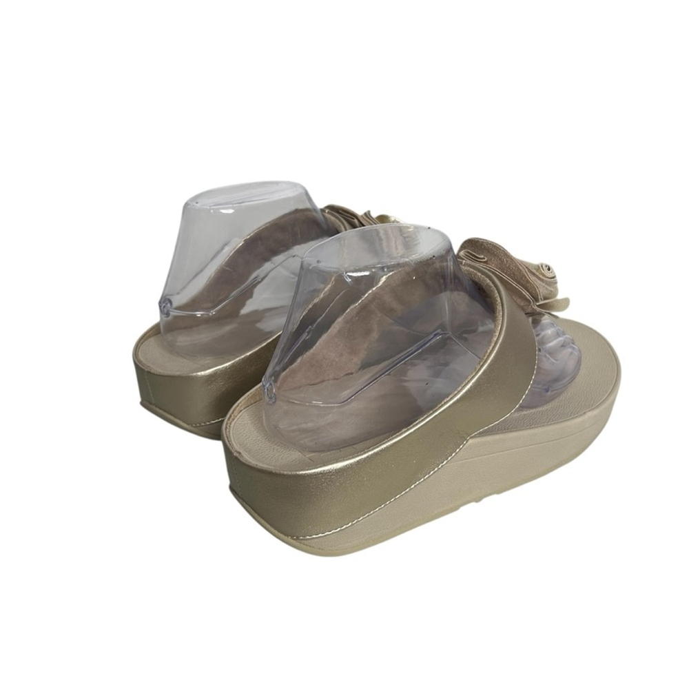 FitFlop Florrie Toe-Post Comfort Wedge Sandal in Pale Gold Women’s Size 10 - Picture 7 of 10